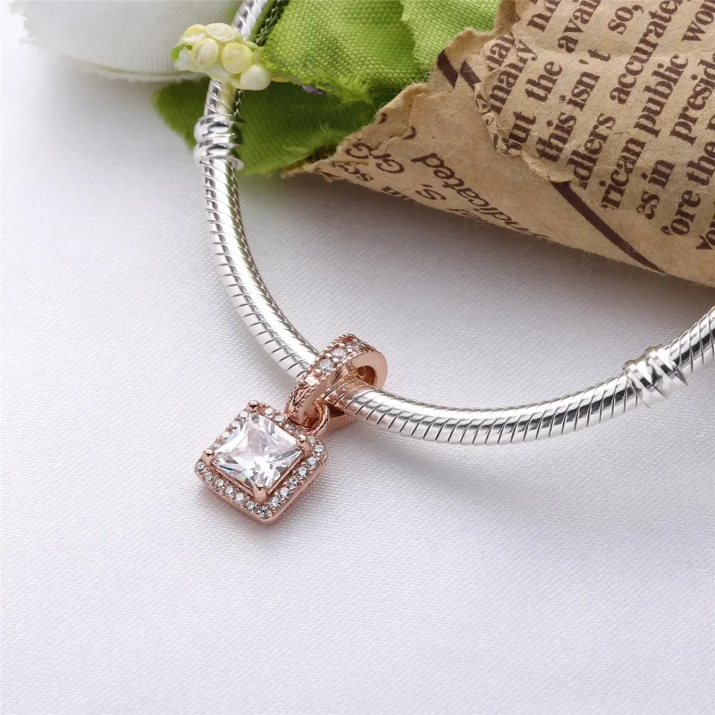 (kép) PANDORA Rose függő charm, Időtlen elegancia - Megtekintés 2