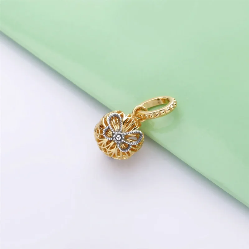(kép) PANDORA Shine & ezüst függő charm, Áttört pillangók - Megtekintés 2