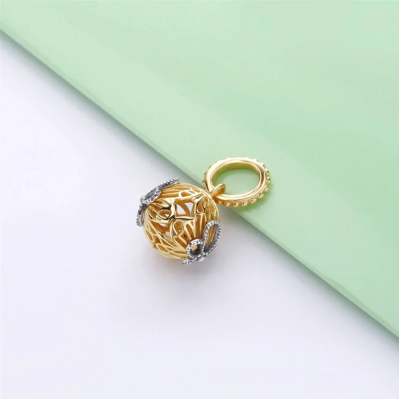 (kép) PANDORA Shine & ezüst függő charm, Áttört pillangók - Megtekintés 3
