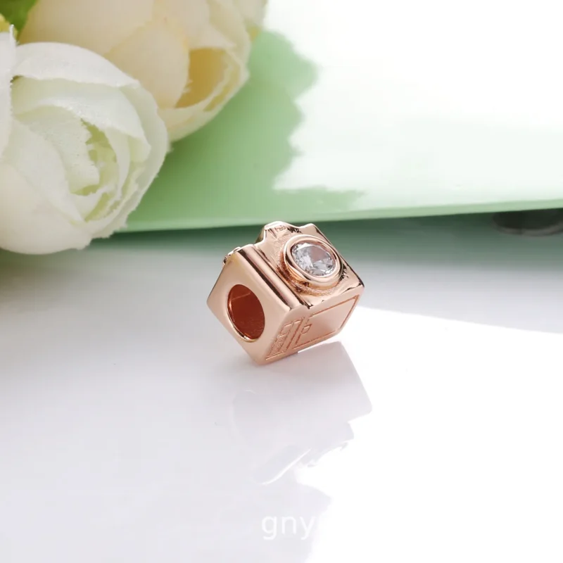 (kép) PANDORA Fényképezőgép Charm - 787986CZ - Megtekintés 5