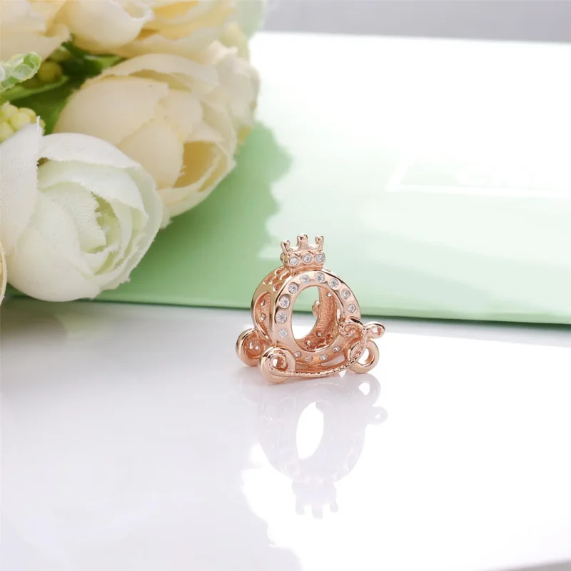 (kép) PANDORA Korona O kocsi Charm - 788129CZ - Megtekintés 2