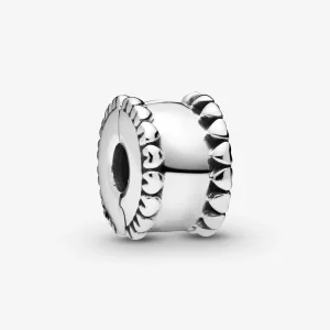 (kép) Szívecskés gyöngysor klip charm - 798560C00
