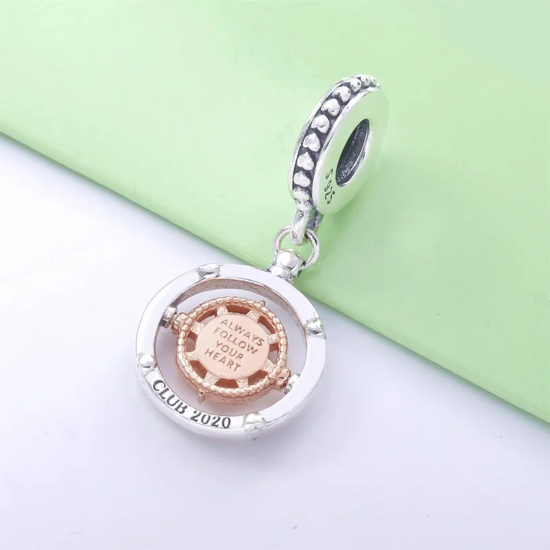 (kép) Pandora Club iránytű függő charm 2020 - 788590C01 - Megtekintés 2