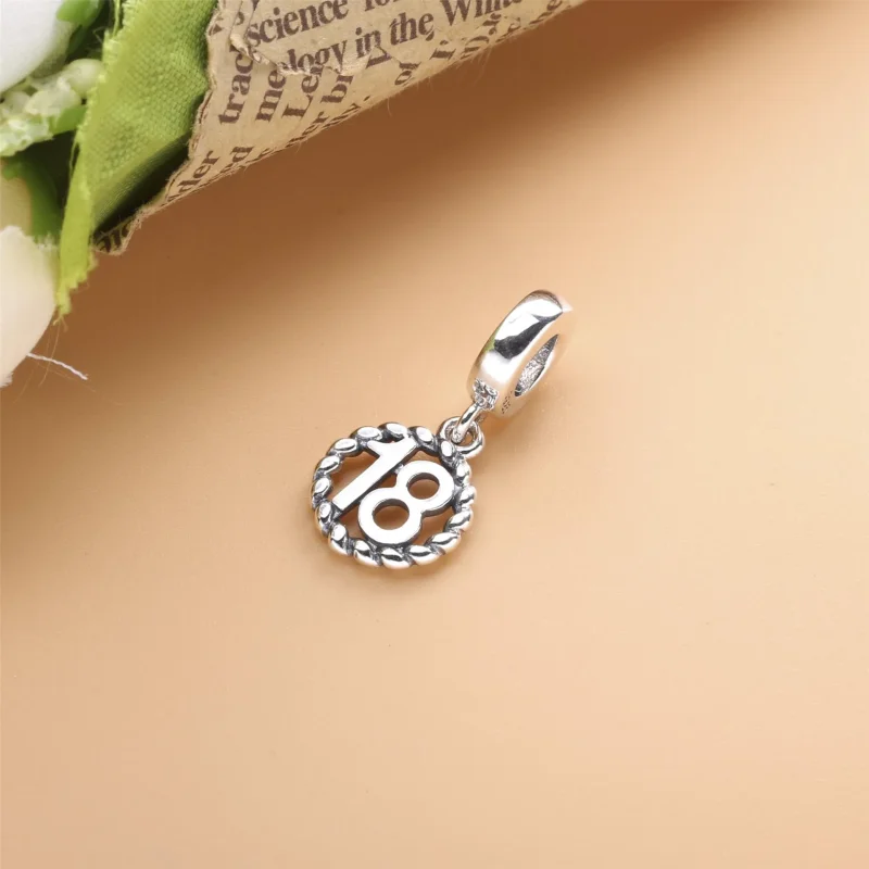 (kép) PANDORA 18 függő charm - Most új, kedvezményes ár! - 790495 - Megtekintés 2