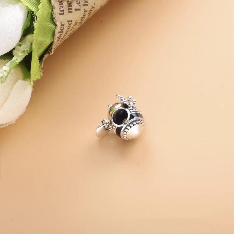 (kép) PANDORA Bee Mine Charm - 798789C01 - Megtekintés 4