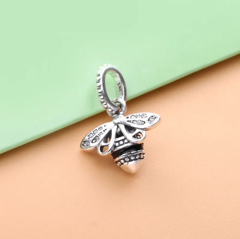 (kép) PANDORA szikrázó méhkirálynő medál - 398840C01 - Megtekintés 2