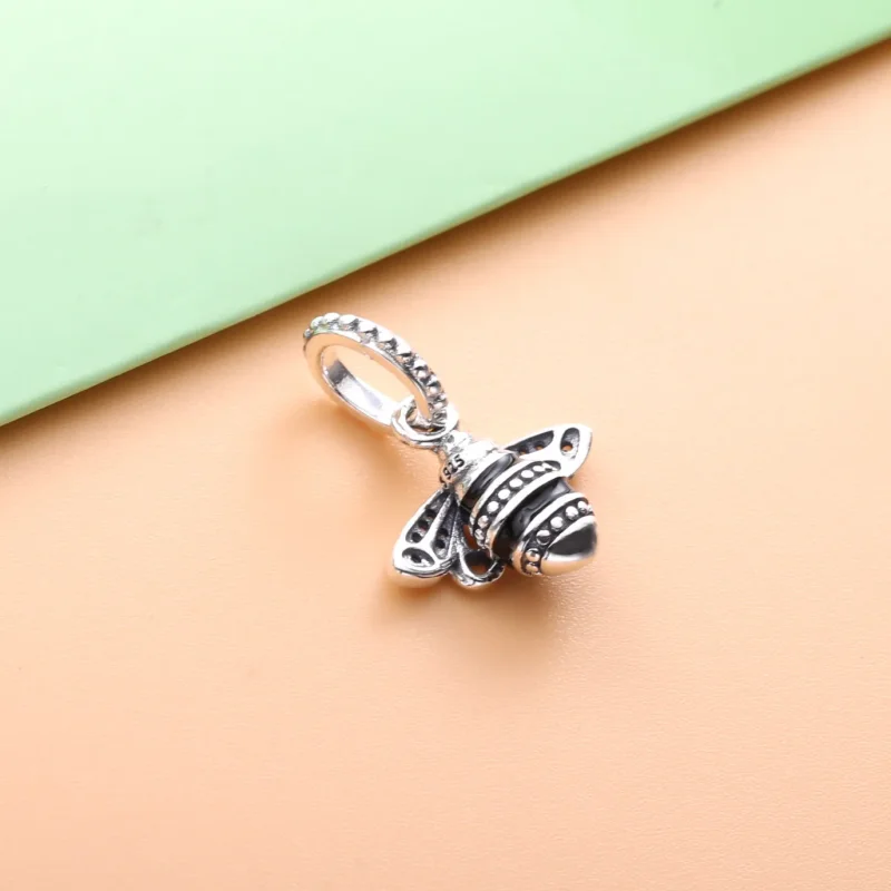 (kép) PANDORA szikrázó méhkirálynő medál - 398840C01 - Megtekintés 3