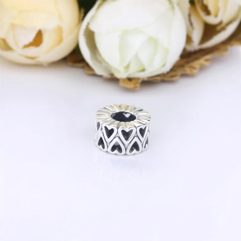 (kép) Pandora áttört szabadkézi szív alakú spacer charm 798694C00 - Megtekintés 2