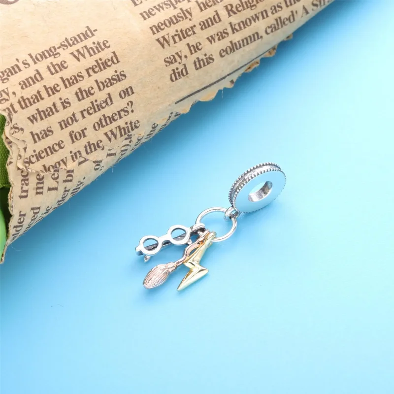 (kép) PANDORA Harry Potter, szemüveg, Nimbus 2000 és villám függő charm - 799129C00 - Megtekintés 2