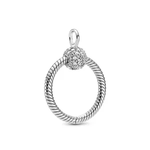 (kép) Pandora Moments kis pavé O medál - 399097C01