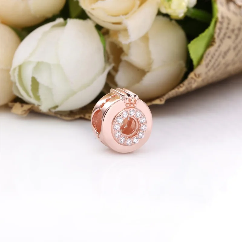 (kép) PANDORA Pavé koronás O charm - 789059C01 - Megtekintés 2
