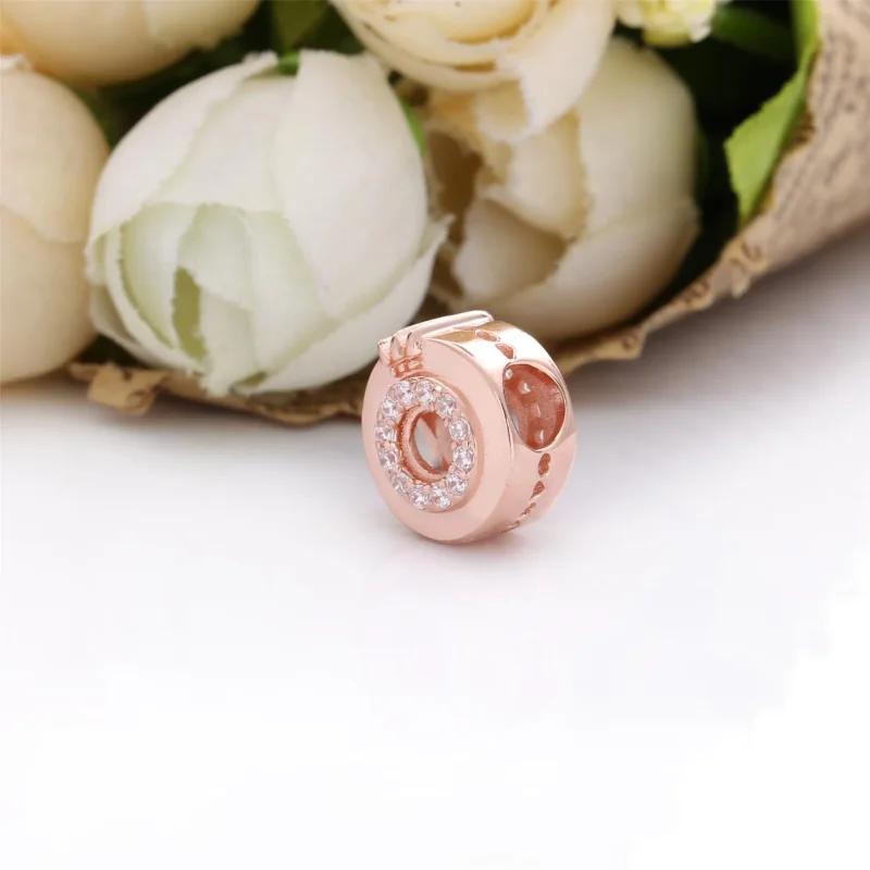 (kép) PANDORA Pavé koronás O charm - 789059C01 - Megtekintés 3