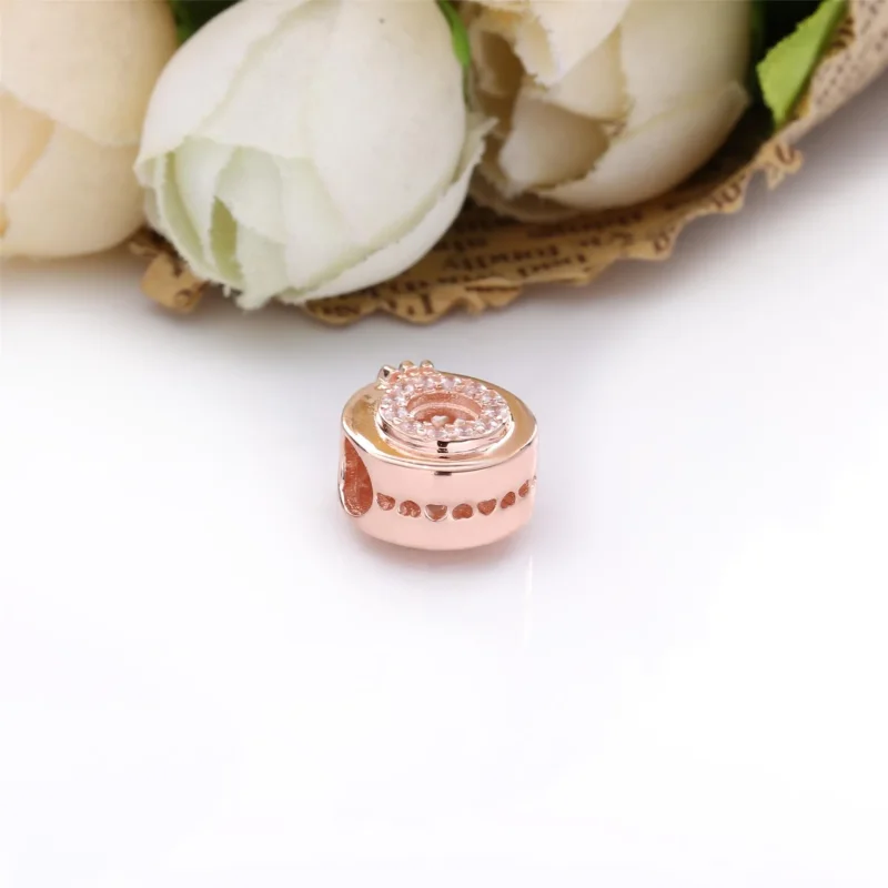 (kép) PANDORA Pavé koronás O charm - 789059C01 - Megtekintés 4