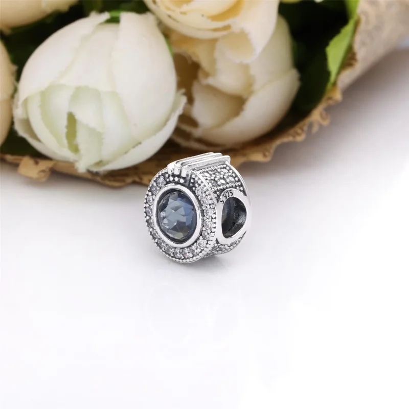 (kép) PANDORA Szikrázó, kék koronás O charm - 799058C01 - Megtekintés 3