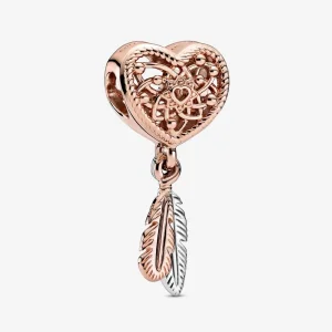 (kép) PANDORA Áttört szív és kéttollas álomfogó charm - 789068C00