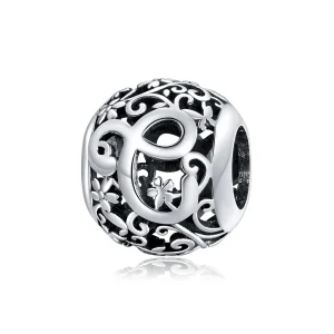 (kép) PANDORA típusú áttört mintás virág betű c charm - SCC1444-C