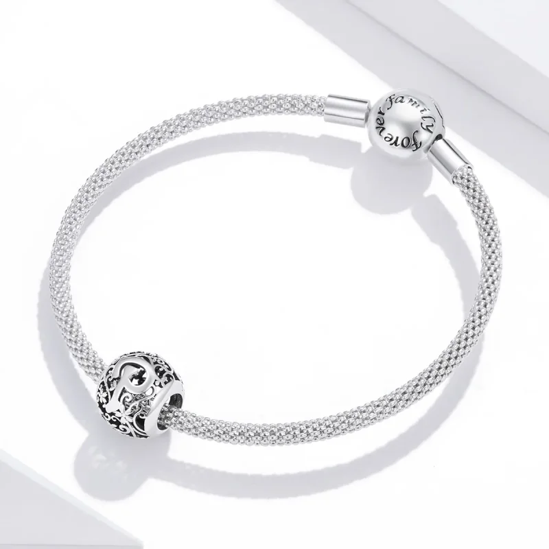 (kép) PANDORA típusú áttört mintás virág betű p charm - SCC1444-P - Megtekintés 3