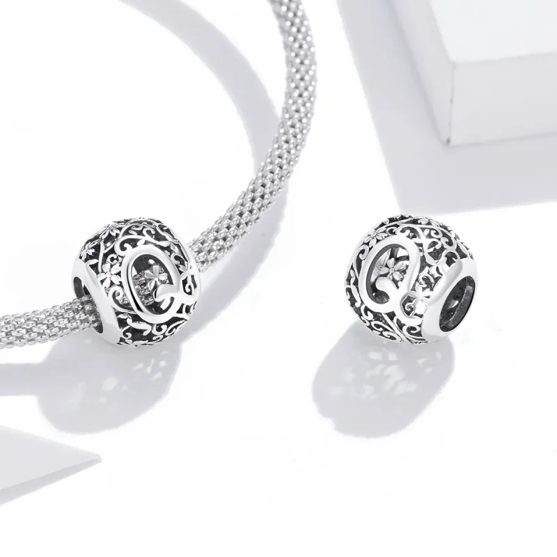 (kép) PANDORA típusú áttört mintás virág betű q charm - SCC1444-Q - Megtekintés 4