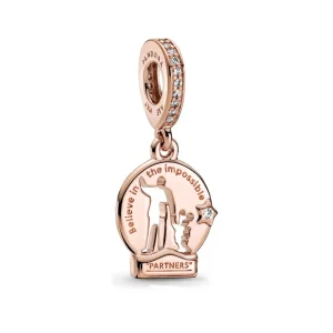(kép) PANDORA Disney, Parkok partnerek Függő Charm - 789269C01
