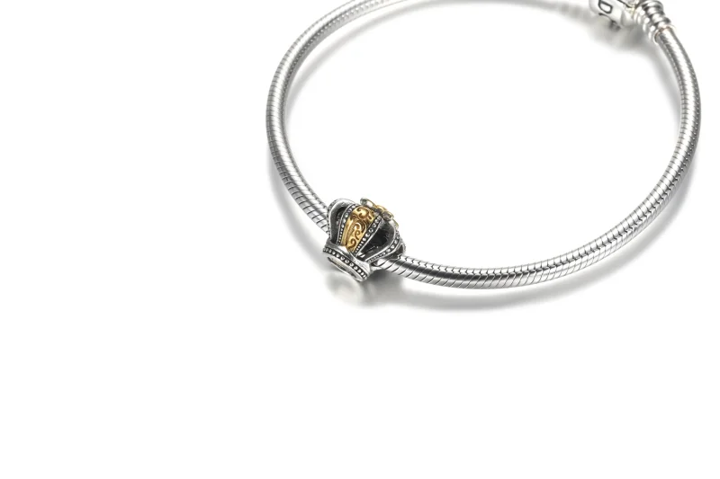 (kép) PANDORA kéttónusú korona charm - 799340C00 - Megtekintés 5