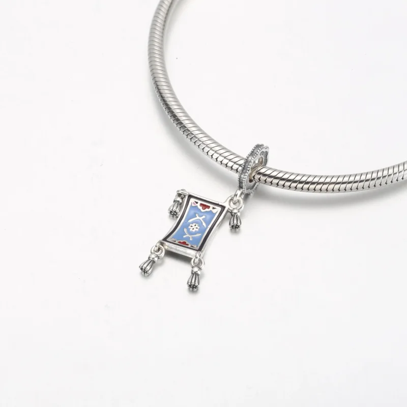 (kép) Pandora Disney Aladdin varázsszőnyeg függő charm - 792346C01 - Megtekintés 4