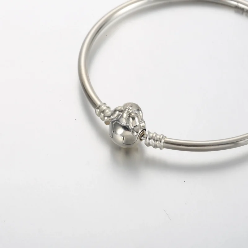 (kép) Pandora Moments Disney harapós Stitch kapcsos karperec - 591683C01 - Megtekintés 3