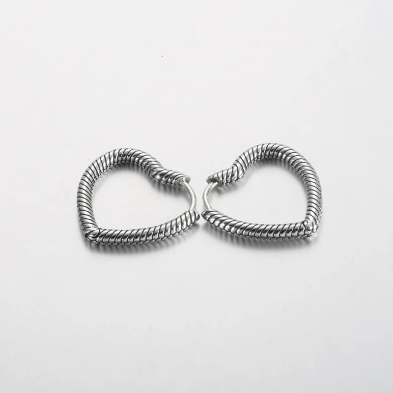 (kép) Pandora Moments szív charm karika-fülbevaló - 292236C00 - Megtekintés 4