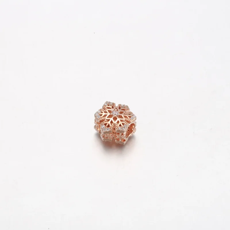 (kép) Pandora Ünnepi hópehely charm - 782378C01 - Megtekintés 2