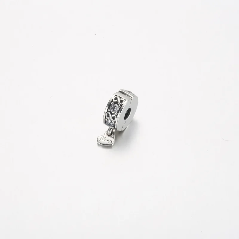 (kép) Pandora Örökké család pavé klip charm - 791151C01 - Megtekintés 2