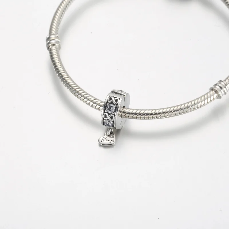 (kép) Pandora Örökké család pavé klip charm - 791151C01 - Megtekintés 4