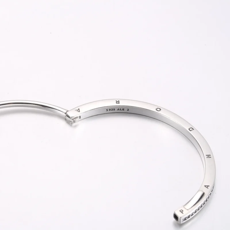 (kép) Pandora Signature I-D pavé karperec - 592313C01 - Megtekintés 4
