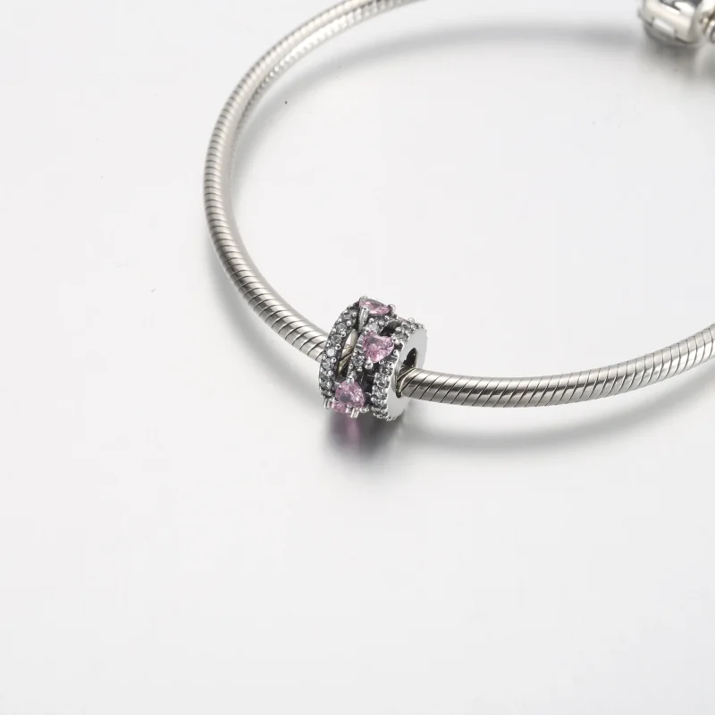 (kép) Pandora Sparkling Triple Halo Hearts Charm - 791161C01 - Megtekintés 5