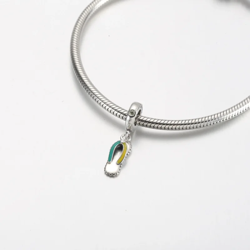 (kép) Pandora Strandpapucs függő charm - 792197C01 - Megtekintés 4