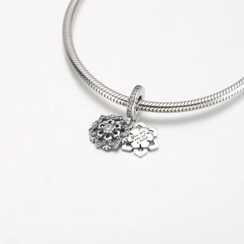 (kép) Pandora Szikrázó hópehely dupla függő charm - 792355C01 - Megtekintés 4