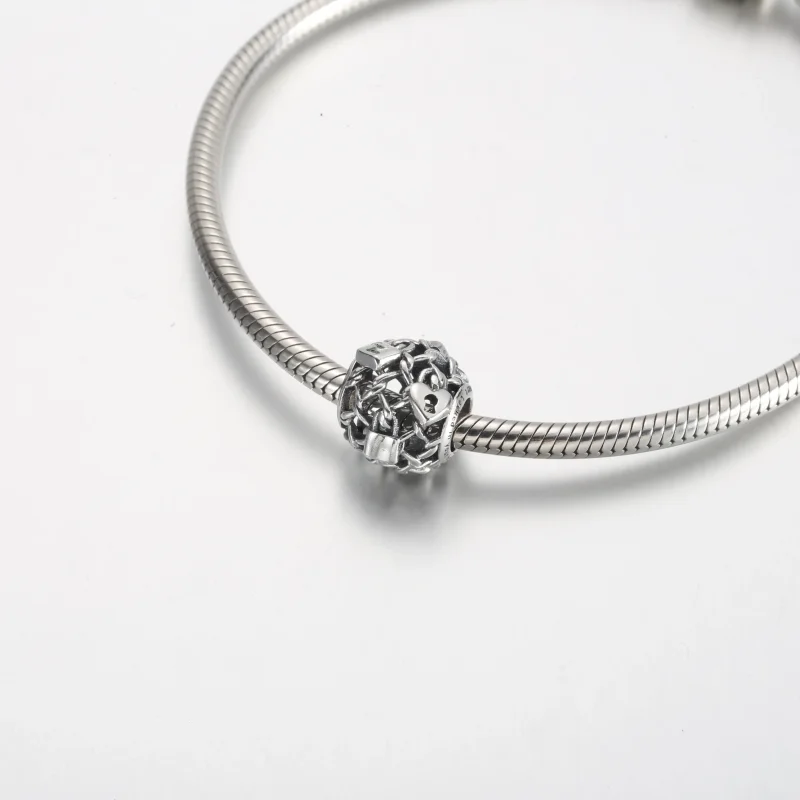 (kép) Pandora Áttört láncos lakat charm - 790071C00 - Megtekintés 5