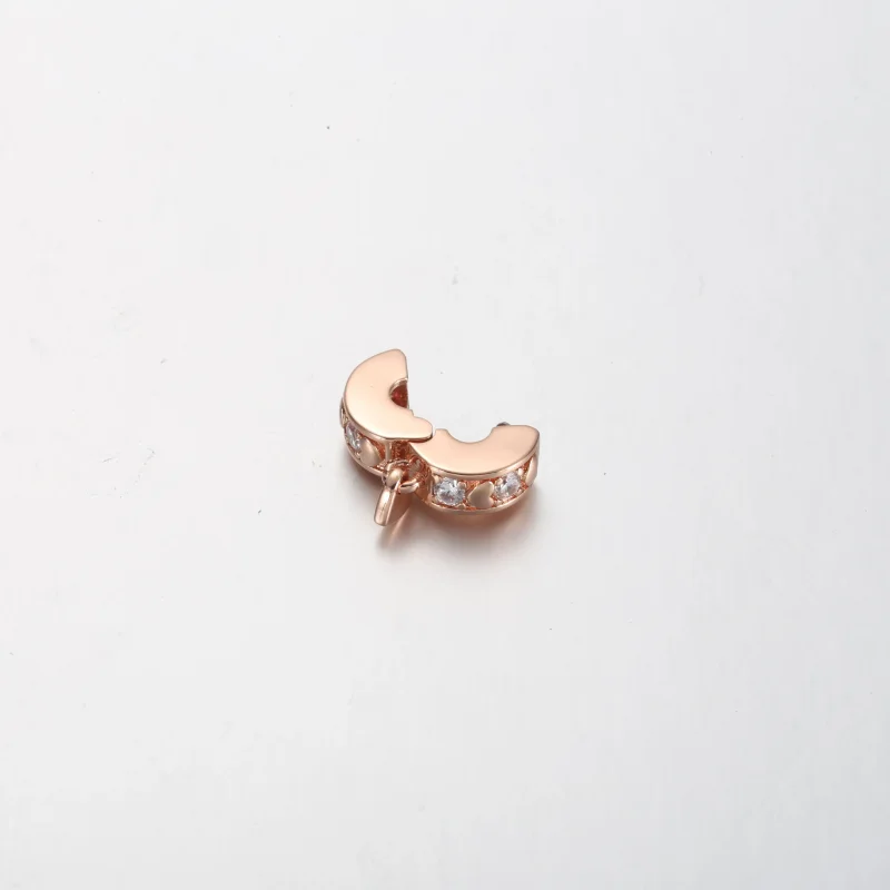 (kép) Pandora Végtelen szívek szikrázó függő klip charm - 782253C01 - Megtekintés 3