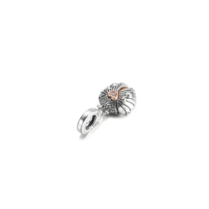 (kép) PANDORA Club 2022 Katicabogár és szív függő charm - 780072C01 - Megtekintés 4
