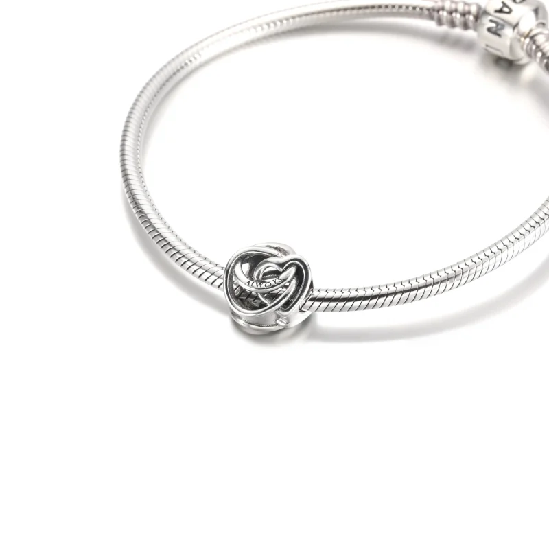 (kép) Örökké család körülölelt szív charm - 791507C00 - Megtekintés 5
