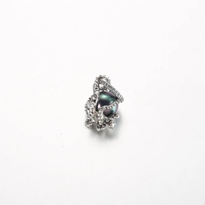 (kép) Pandora Disney A kis hableány Ursula lógó charm - 792684C01 - Megtekintés 3