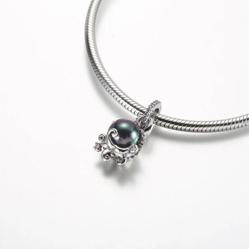 (kép) Pandora Disney A kis hableány Ursula lógó charm - 792684C01 - Megtekintés 5
