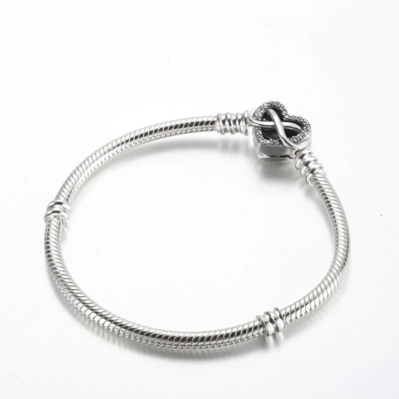 (kép) Pandora Moments Ragyogó Végtelen Szív Kapcsos Kígyó Lánc Karkötő - 592645C01 - Megtekintés 2