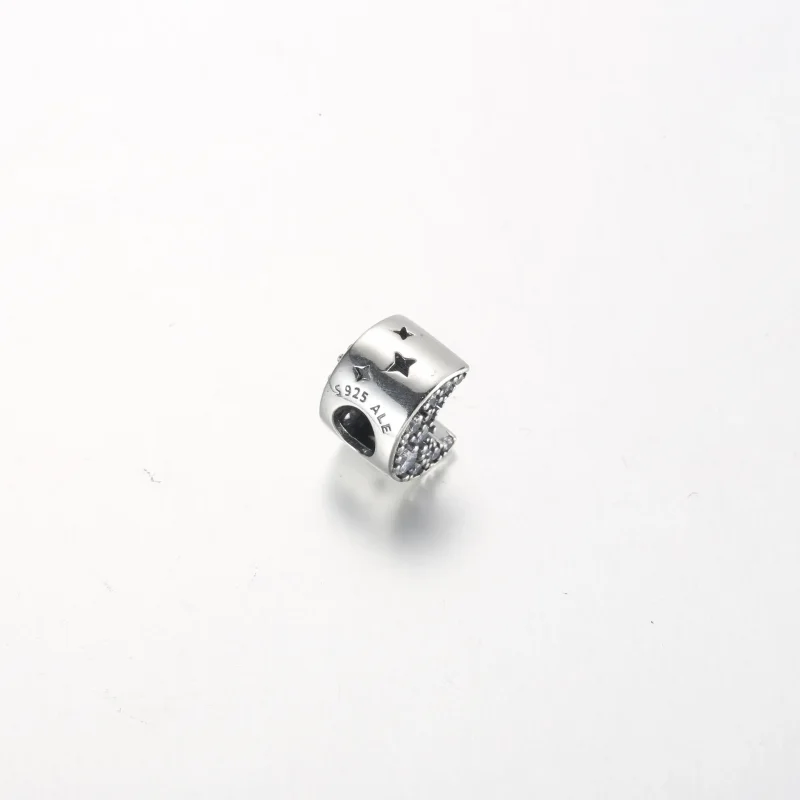 (kép) Pandora Ragyogó Félhold Medál - 792768C01 - Megtekintés 3