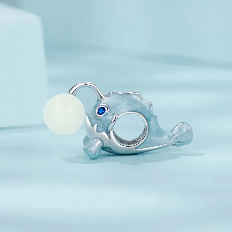 (kép) Pandora stílusú Luminous Lantern Fish Charm - SCC2795 - Megtekintés 3
