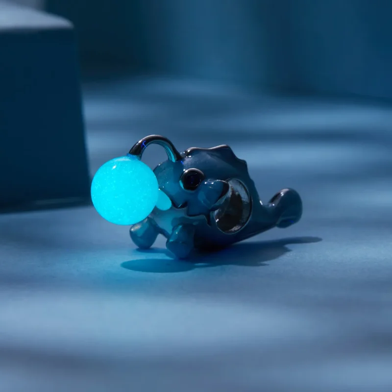 (kép) Pandora stílusú Luminous Lantern Fish Charm - SCC2795 - Megtekintés 4