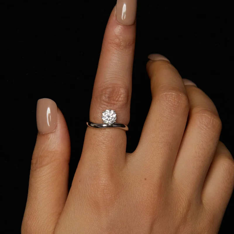 (kép) Pandora stílusú Simple 1Ct Moissanite Ring- MSR050 - Megtekintés 4