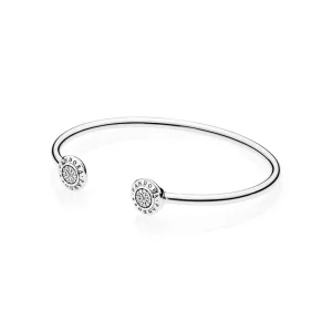 (kép) PANDORA ikonikus nyitott karperec - 590528CZ