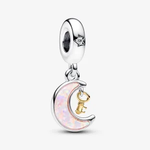 Pandora Kéttónusú kulcs és hold függő charm - 762985C01 (kép) Pandora Kéttónusú kulcs és hold függő charm - 762985C01