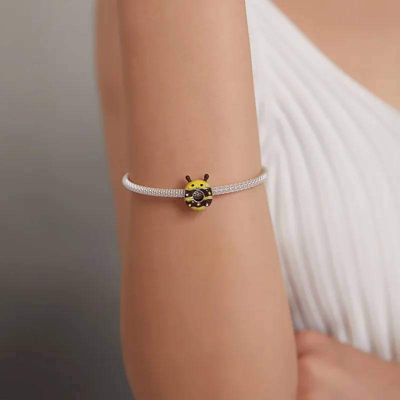 (kép) PANDORA típusú Kis méhfánk Charm - SCC1878 - Megtekintés 5