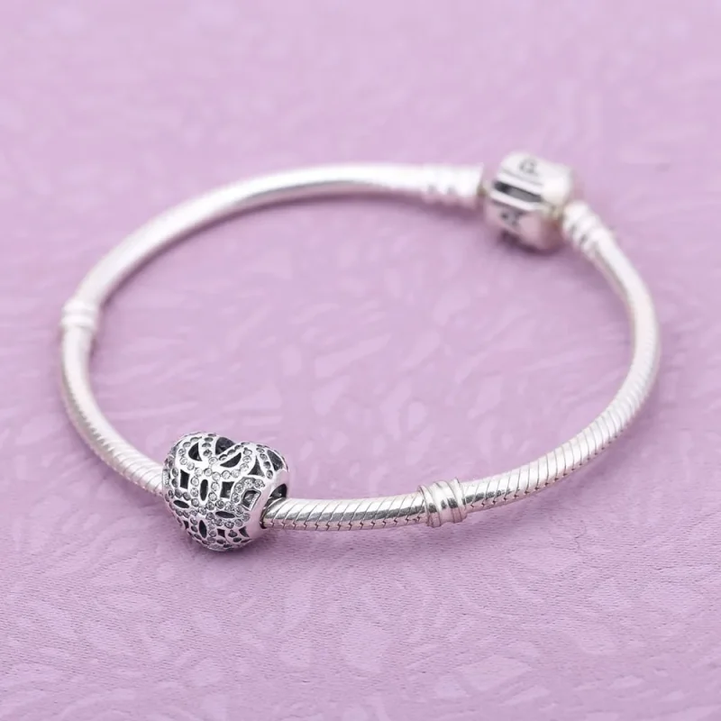 (kép) PANDORA Csillogó csipke áttört mintás charm - 791284CZ - Megtekintés 2