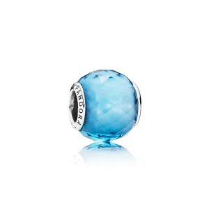 (kép) PANDORA Ezüstcharm fazettált égkék kristállyal - 791722NBS